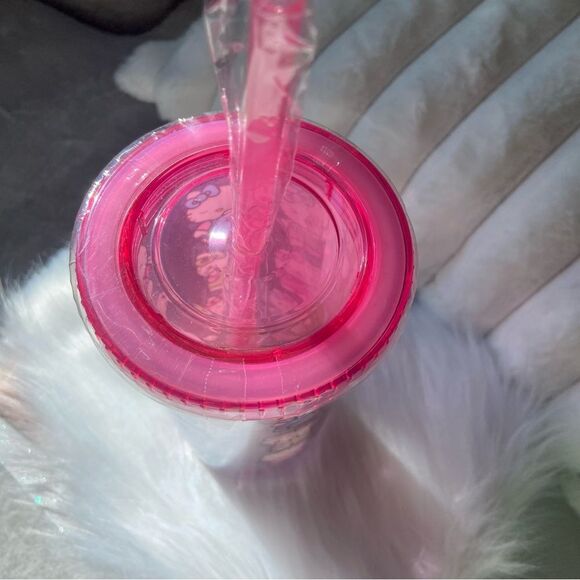 Hello Kitty Cup - Hello Kitty Tumbler / Plastic Reusable Cup with Straw - Pink - Picture 5 of 5